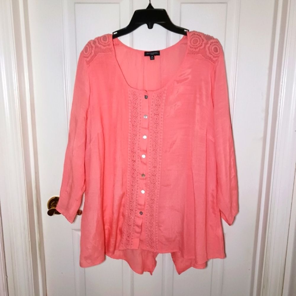 EUC Vintage Notations Woman Boho Crochet Trimmed Blouse Size 2X Coral